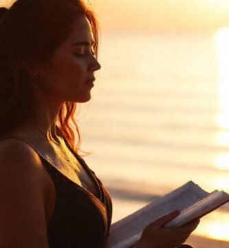 Mujer meditando